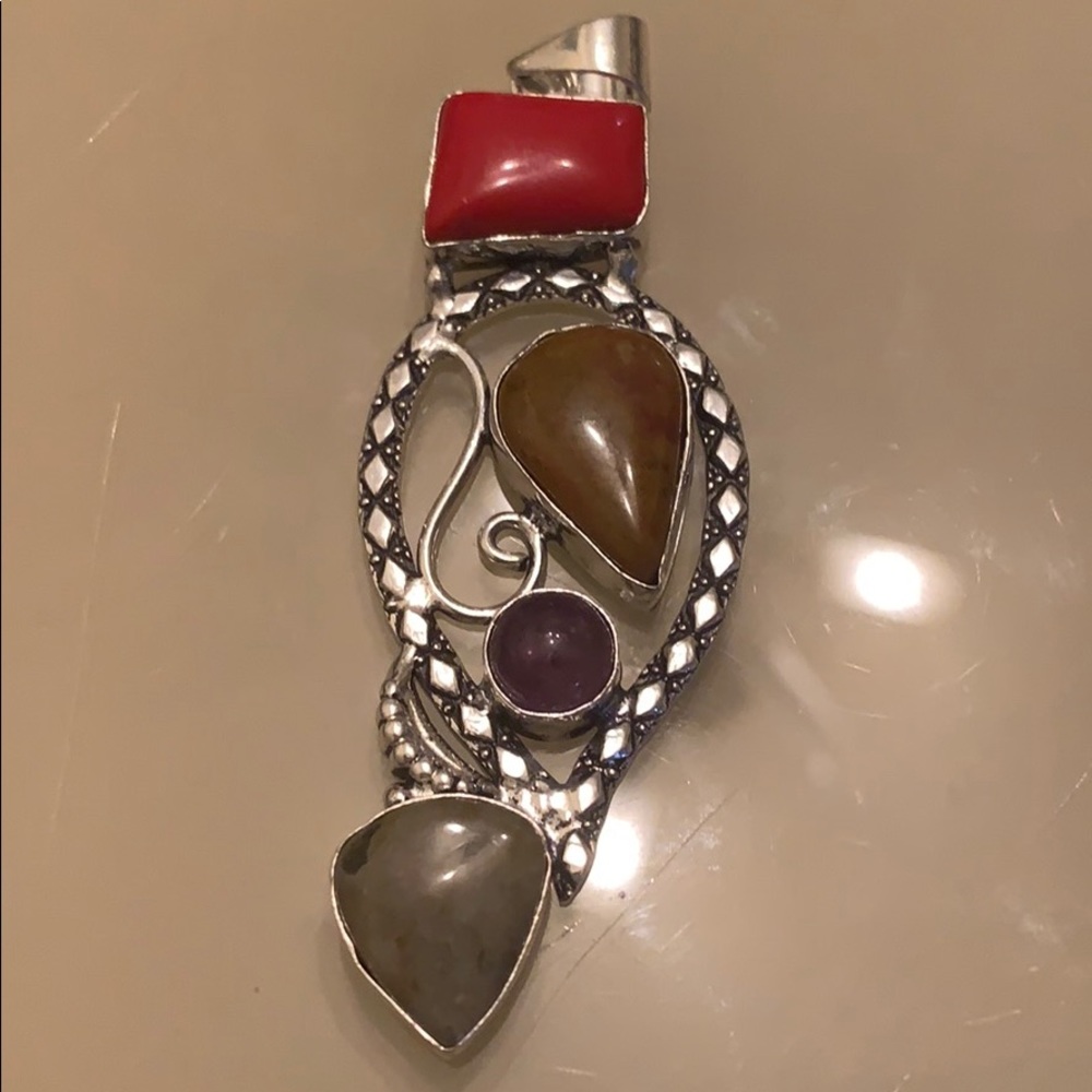 Sterling silver and agate stone pendant